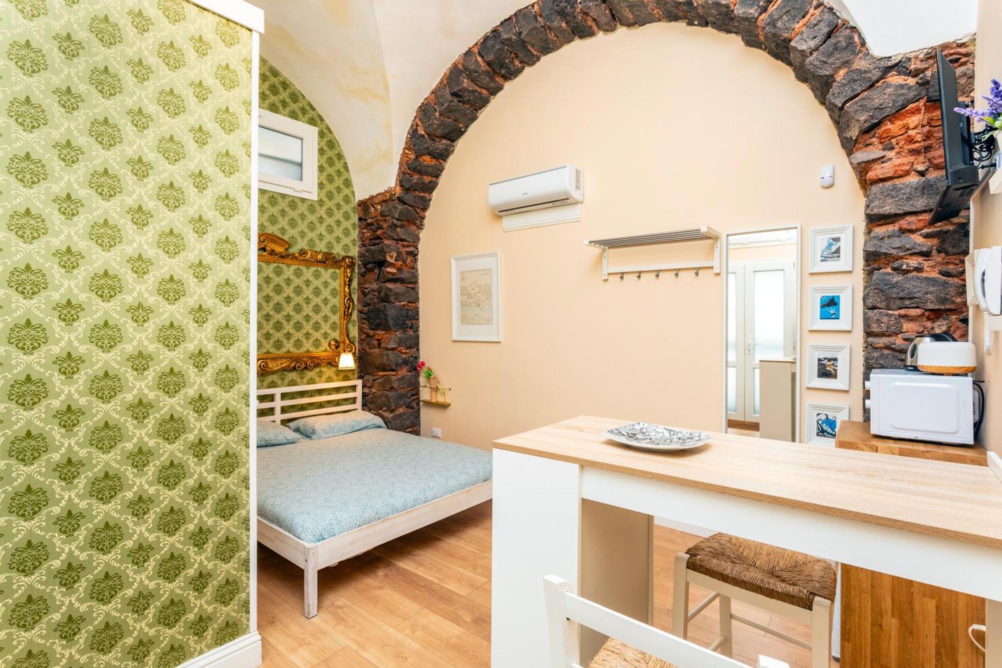 Casa Nire 2 - Center Appartamento Aeroporto di Catania Fontana Rossa